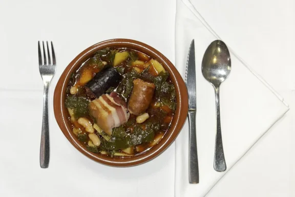 Menú Pote Asturiano Bodegas Anchón