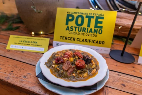 Menú Pote Asturiano La Escollera