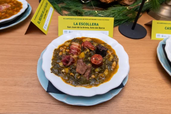 Menú Pote Asturiano La Escollera